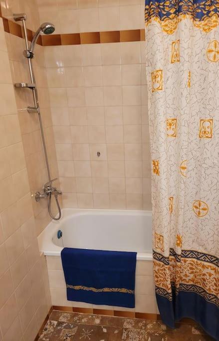 Plovdiv Top Center 2 Bdrm Apartment, 5Min From Central Square & Garden, Free Parking Extérieur photo